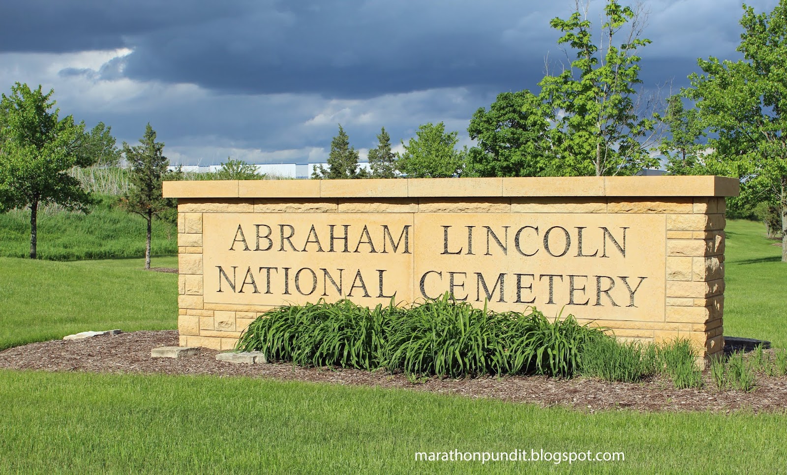 Abraham+Lincoln+National+Cemetery-2028665668.jpg