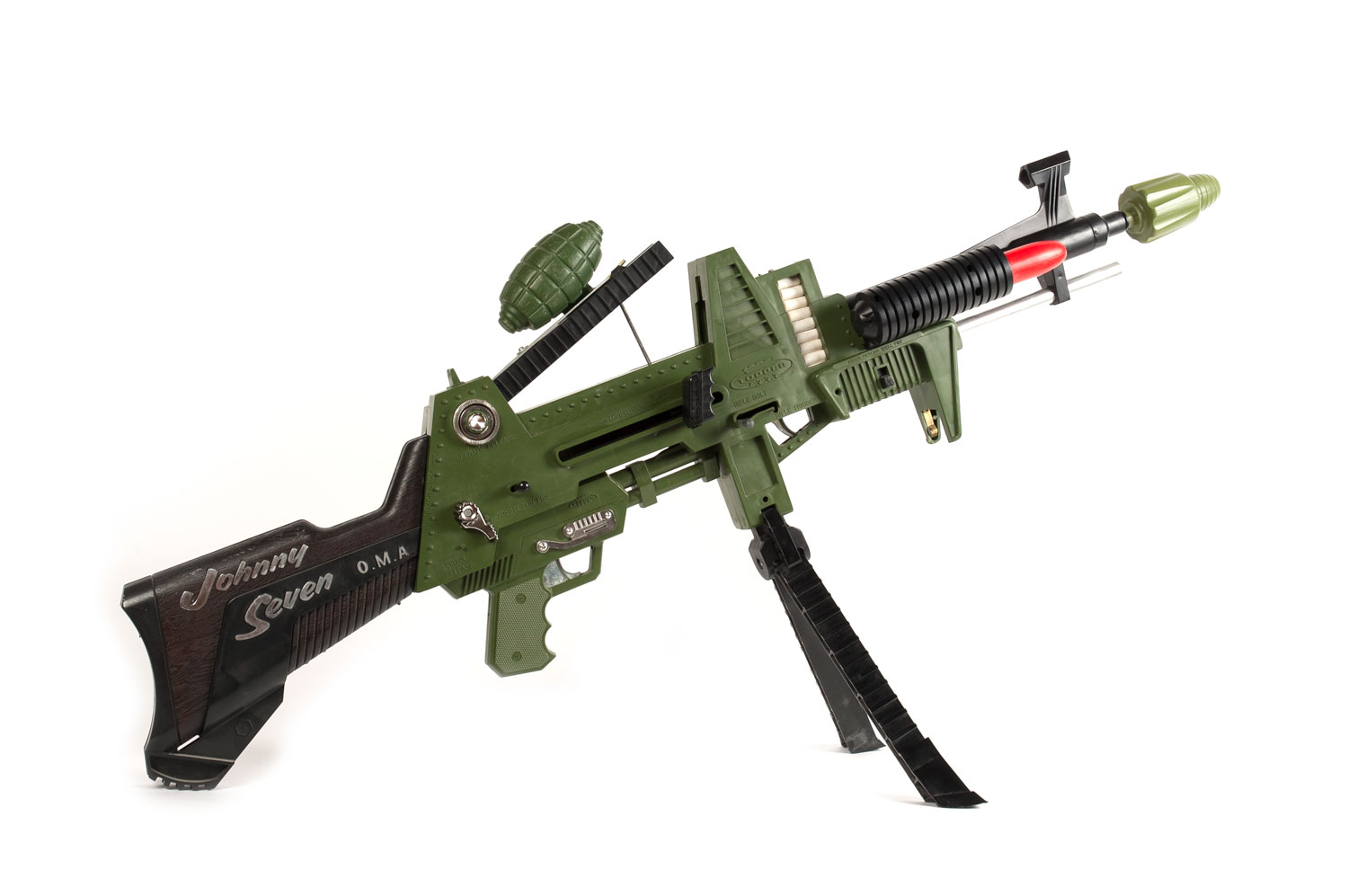 Johnny_Seven_OMA_toy_gun[1].jpg