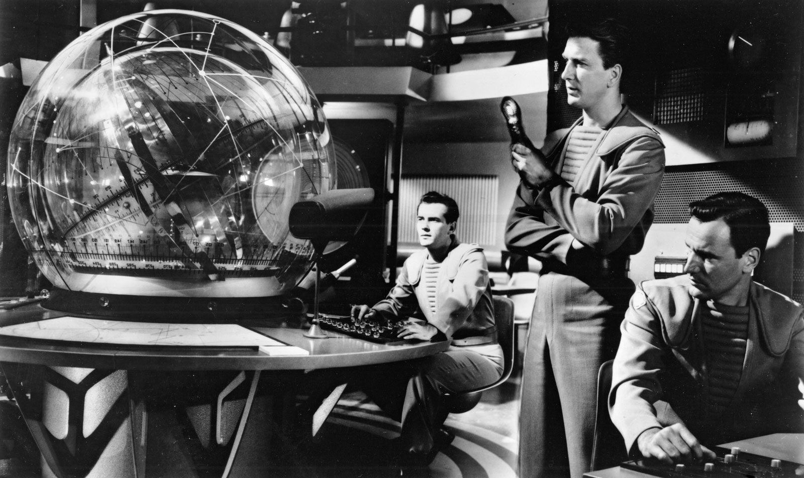 Leslie-Nielsen-Forbidden-Planet-scene-Richard-Anderson.jpg