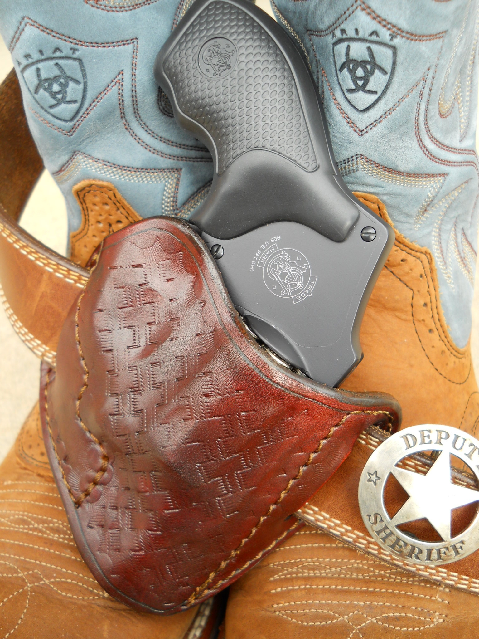 Lobo Gun Leather - J Frame 04.JPG