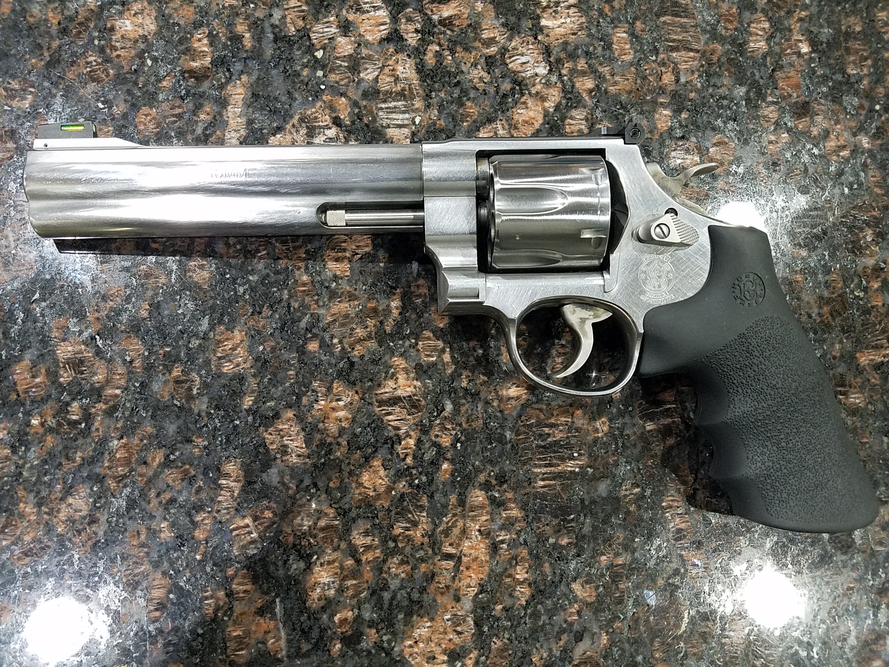 S&W Model 610-3, l. side.jpg