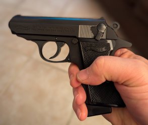 Walther PPK 2.jpg