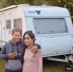 meghan-and-harry-fake.jpg