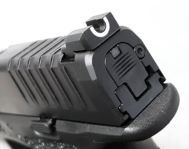 Understanding the Springfield Hellcat U-Dot Sights - The Armory Life