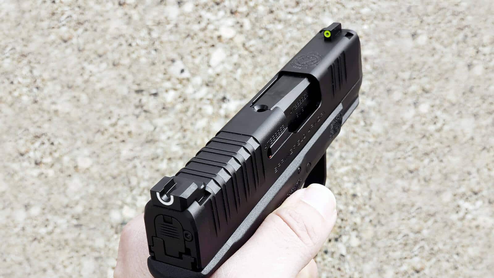 Understanding the Springfield Hellcat U-Dot Sights - The Armory Life