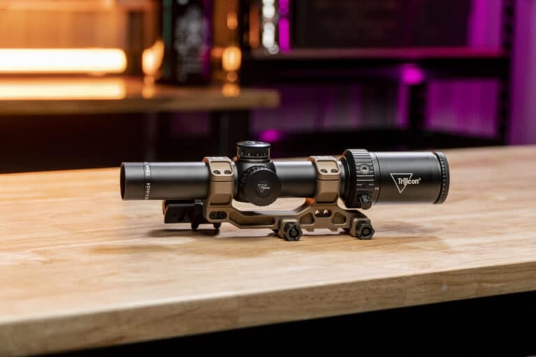 trijicon-accupoint-3-9x40-riflescope-matte-black-tr20-2g-b-h