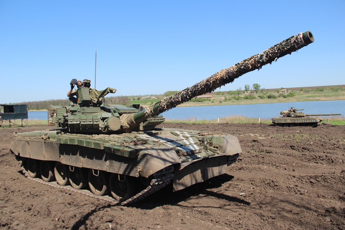 t-80 tank in ukraine