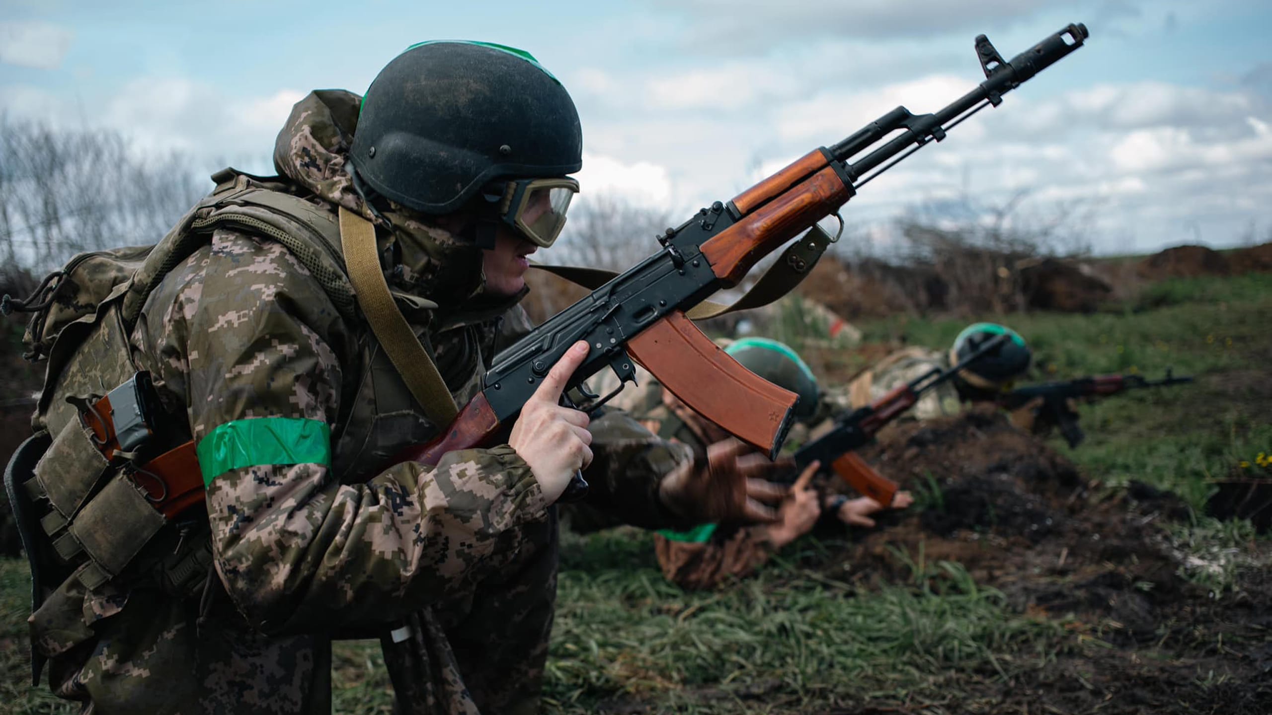 battle-of-antonov-airport-russia-s-bridge-too-far-the-armory-life