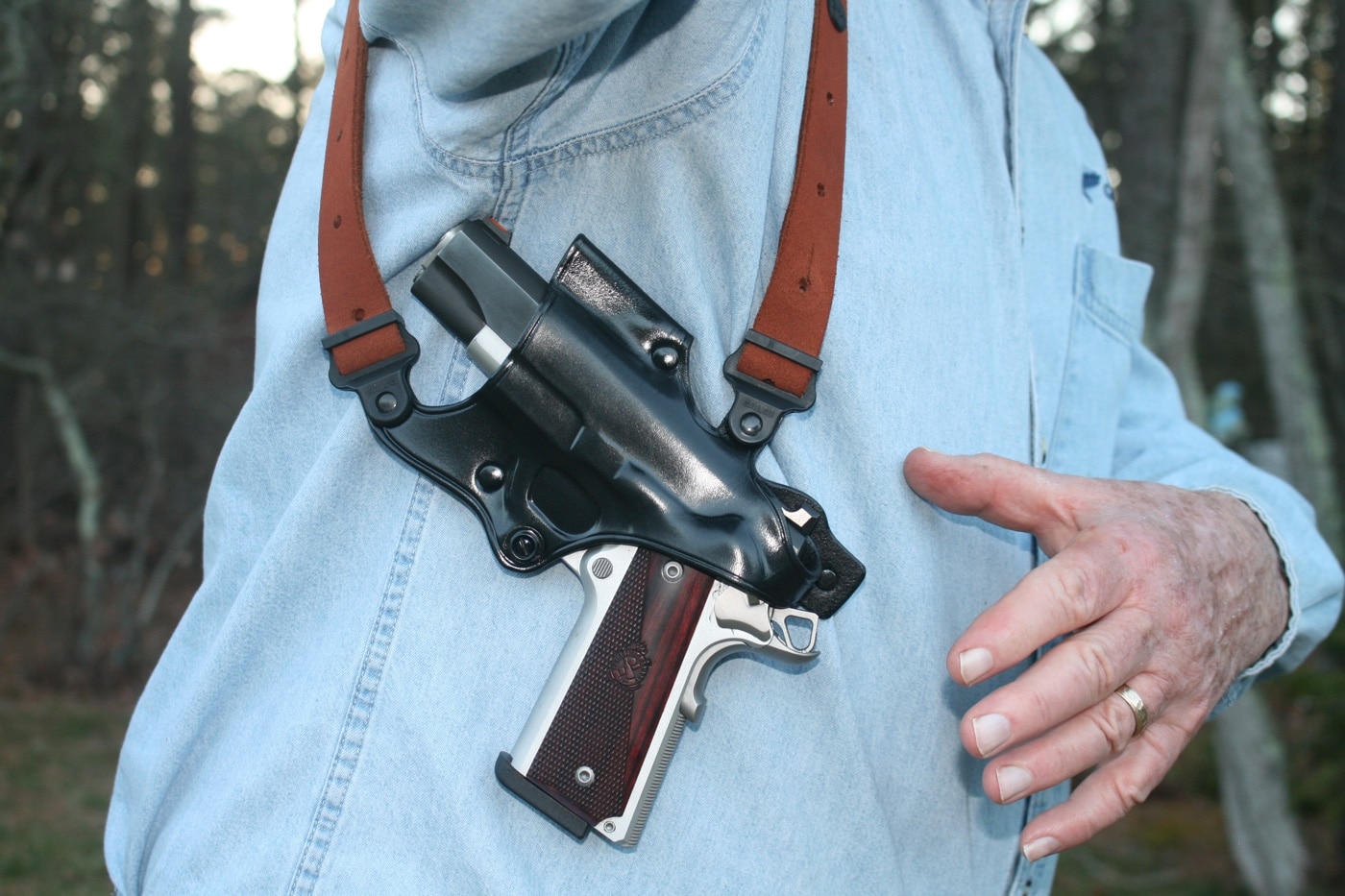 Galco Jackass Rig shoulder holster