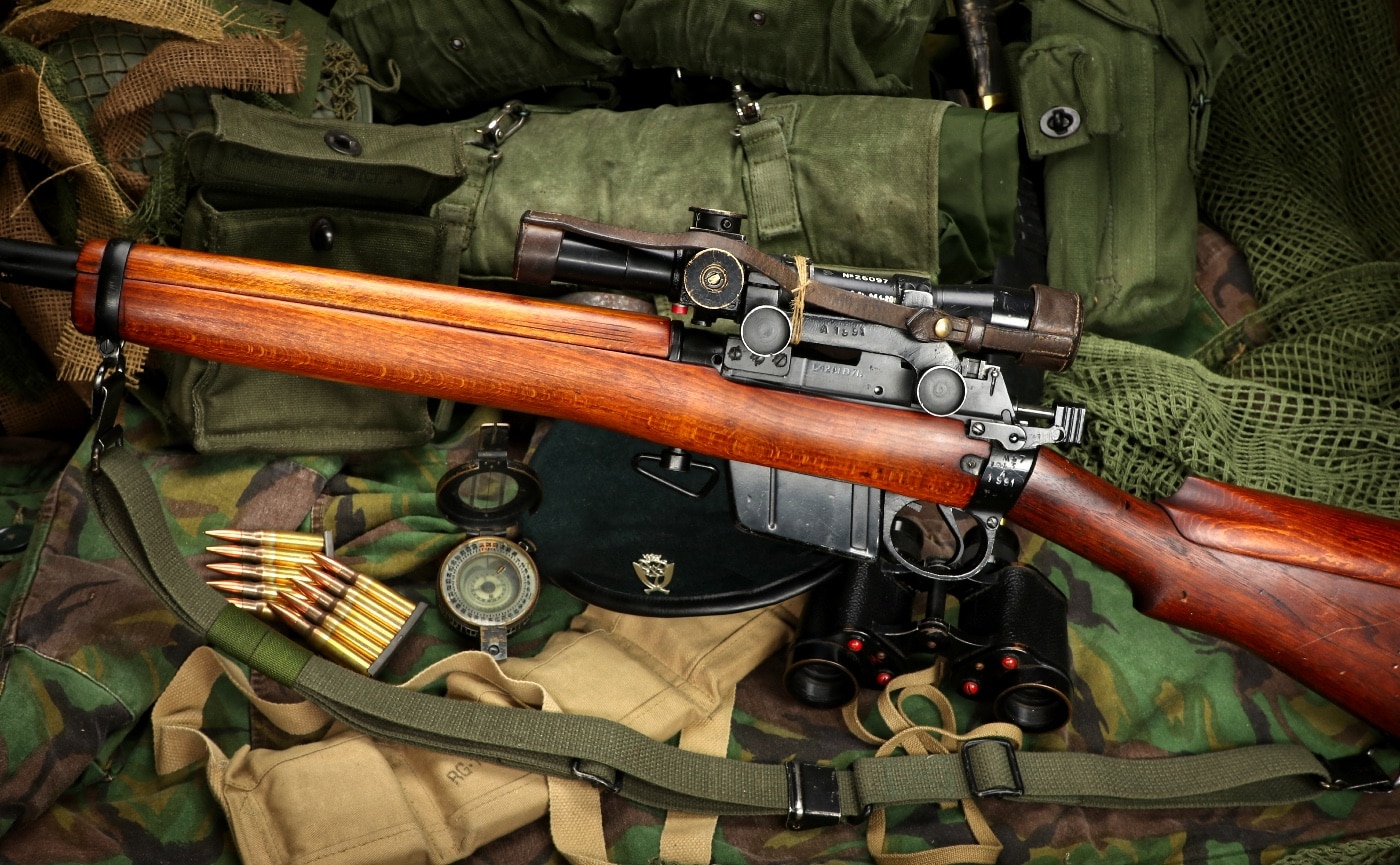 L42A1 rifle based on Enfield No 4 rifle