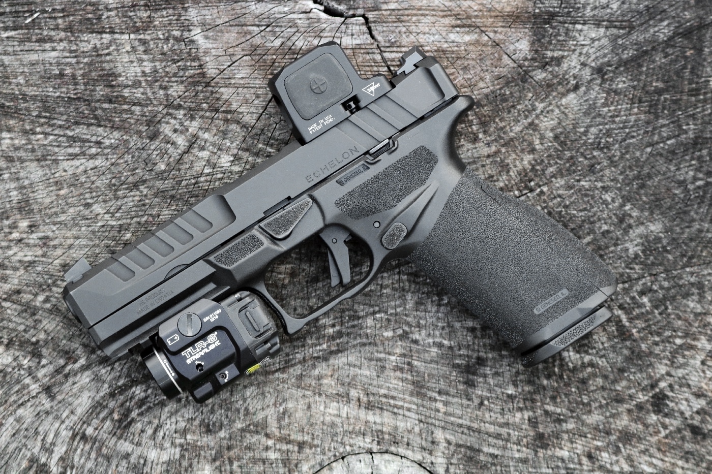 Here we see the Trijicon RCR mounted on the Springfield Armory during the review/ It is the same height as the Trijicon RMR HD but more rugged with a top-mounted battery compartment.