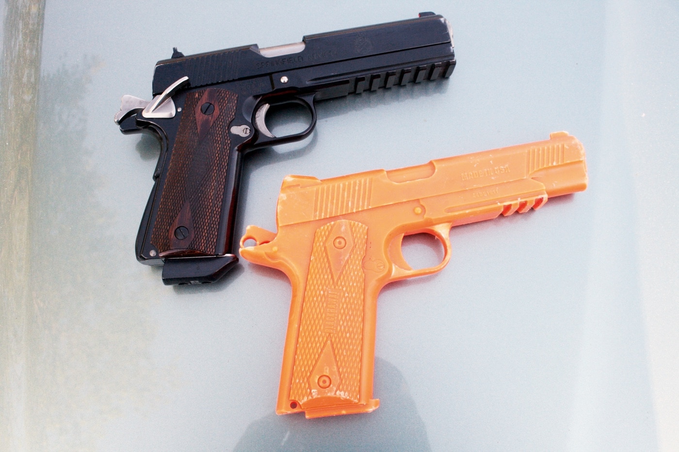 1911 dummy pistols