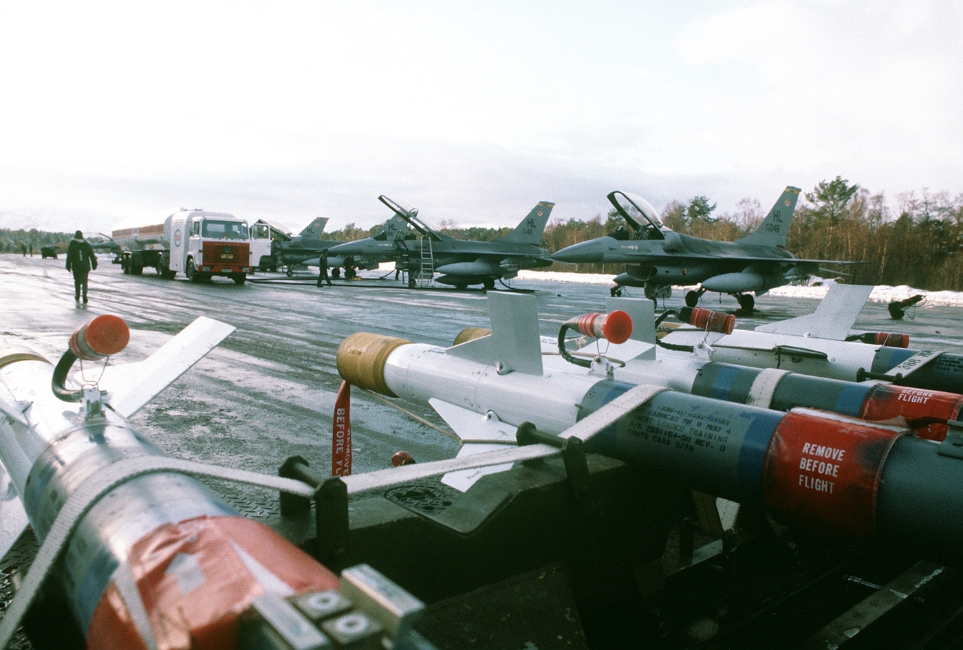 AIM-9 Sidewinder missiles for an F-16 squadron in Norway