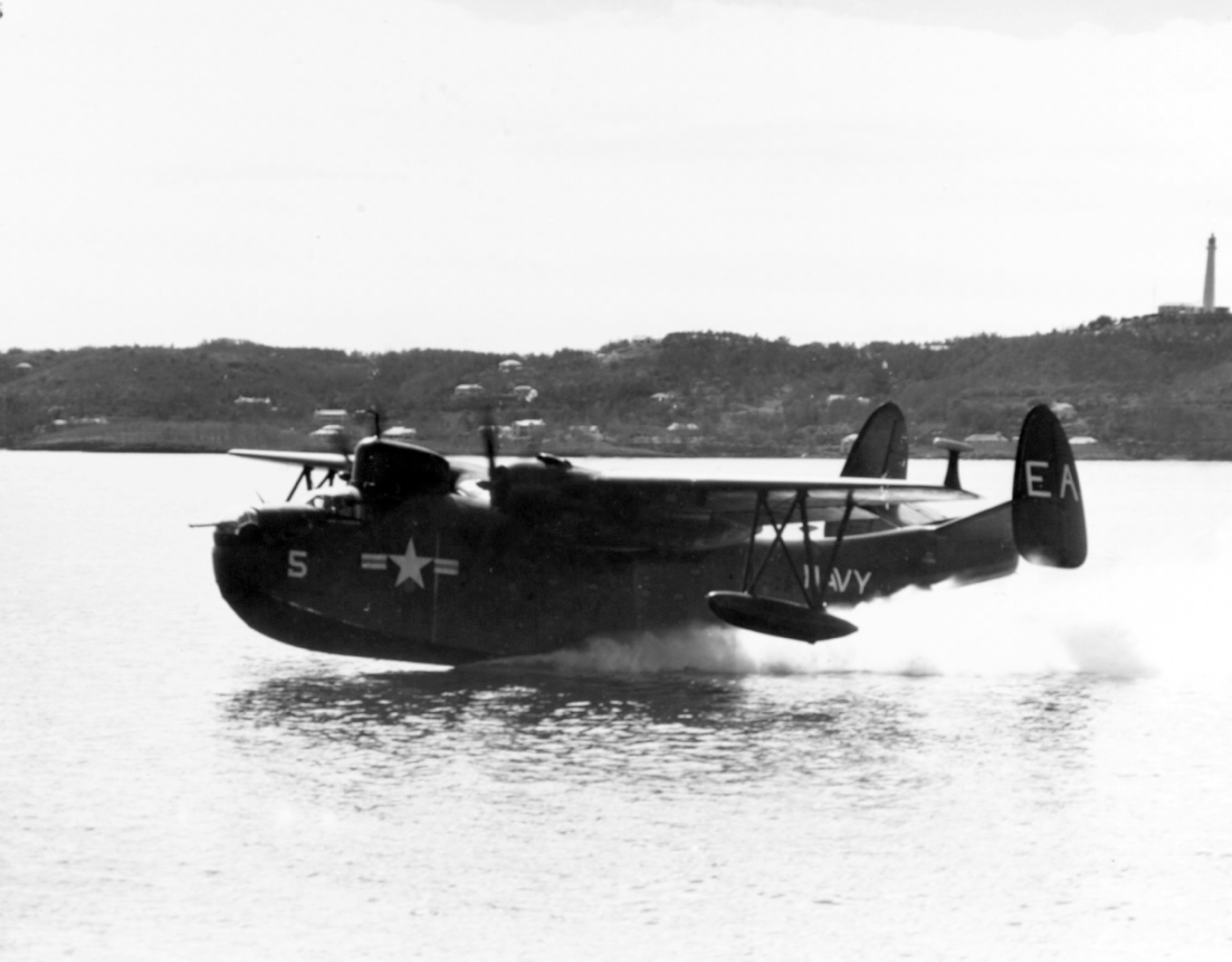 PBM-5 takes off from NAS Bermuda