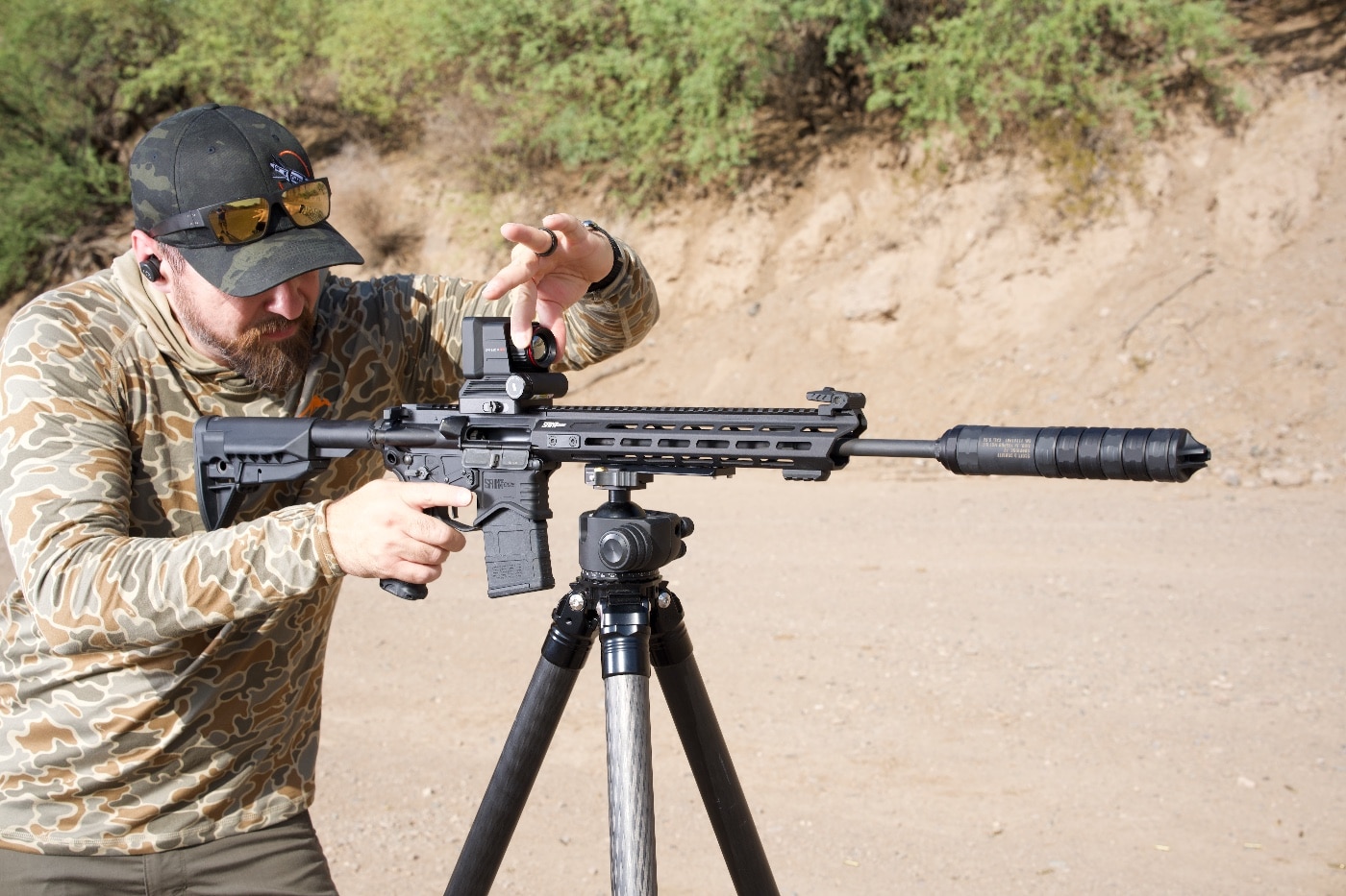 adjusting the Flex 2 thermal sight on the range