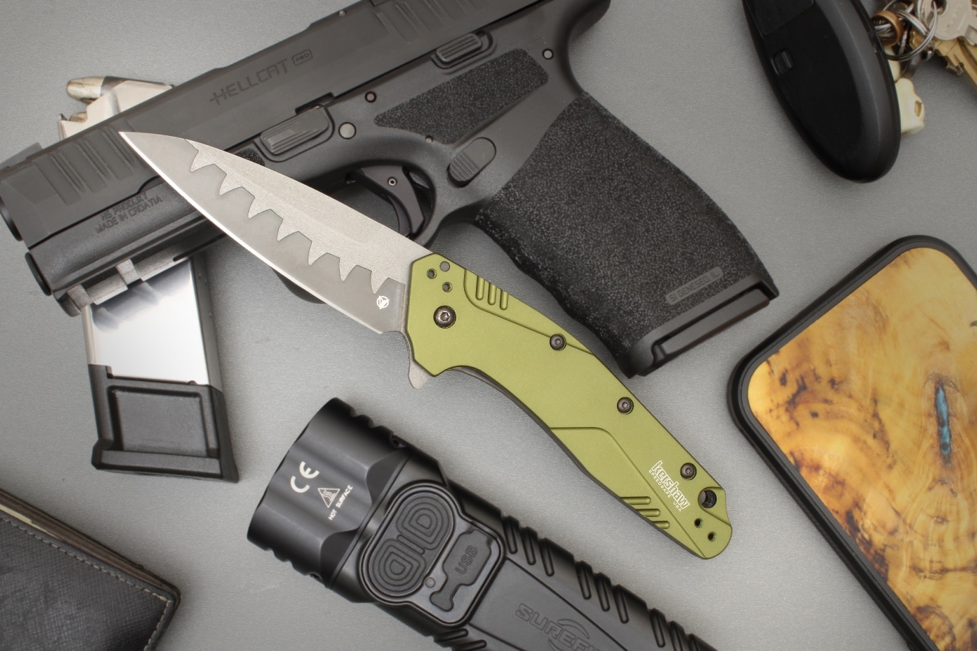 different kinds of folding knife locks