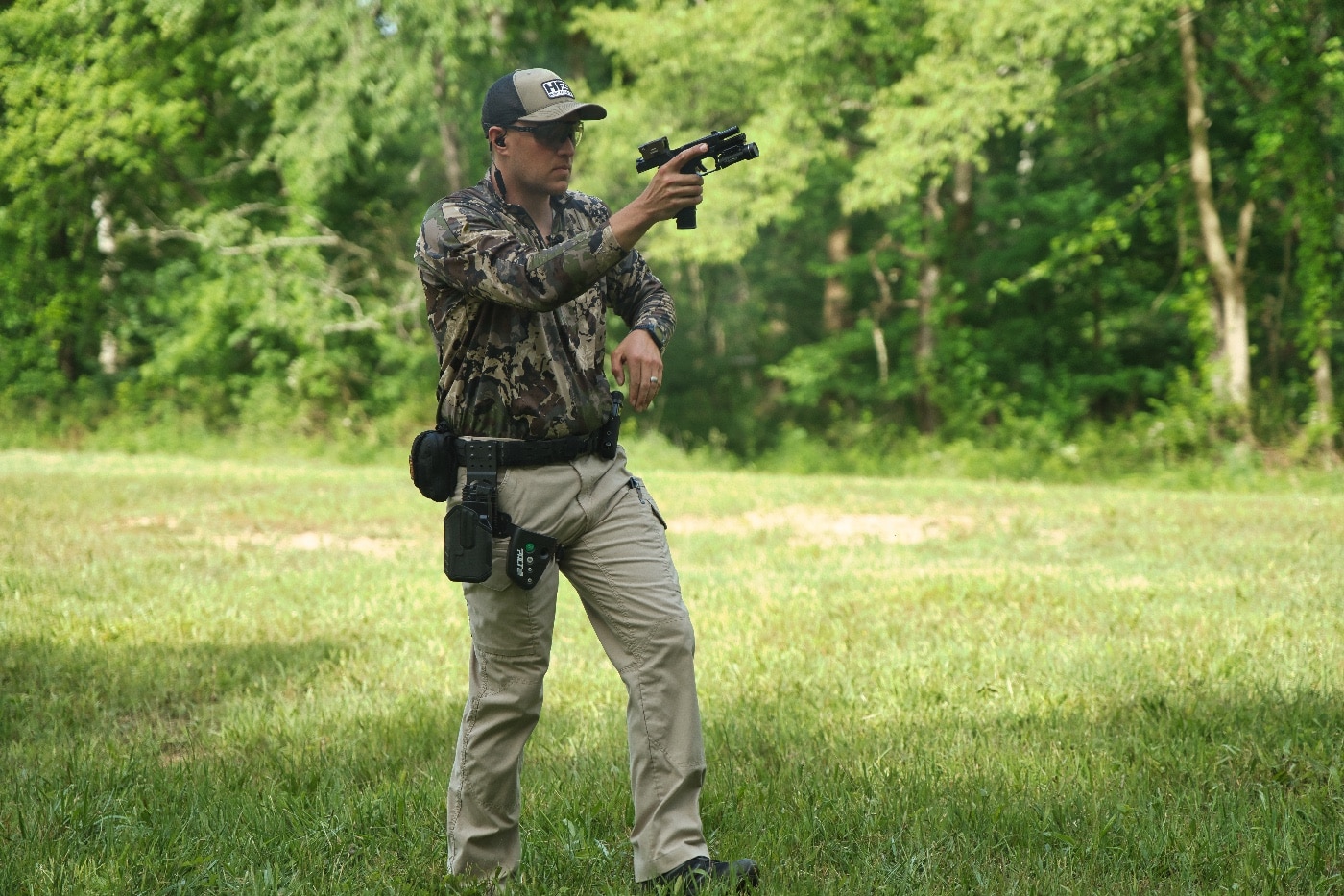 reloading while moving on the shooting range