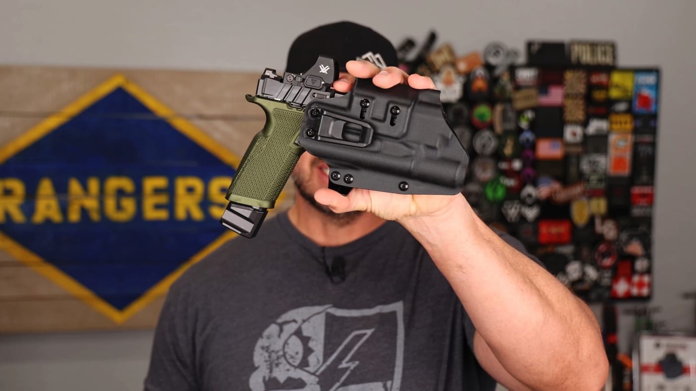 Crucial Concealment Universal Light holster review