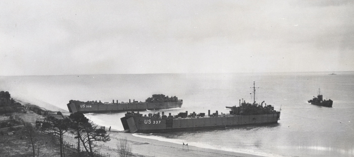 landing craft deliver troops to beach Exercise Tiger HMS Onslow (G17), a Royal Navy destroyer, sounded general quarters during Exercise Tiger as it rushed to protect the convoy under E-boat assault. Despite the destroyer’s swift maneuvers, the attack inflicted severe losses on Allied forces. The chaos highlighted the unforgiving nature of the Battle of the Atlantic.