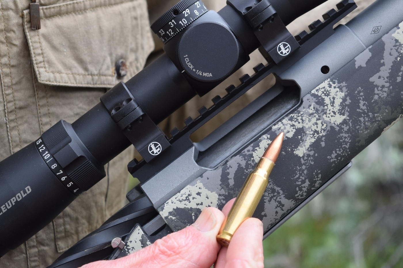 loading the Boundary rifle for a white tail deer hunt