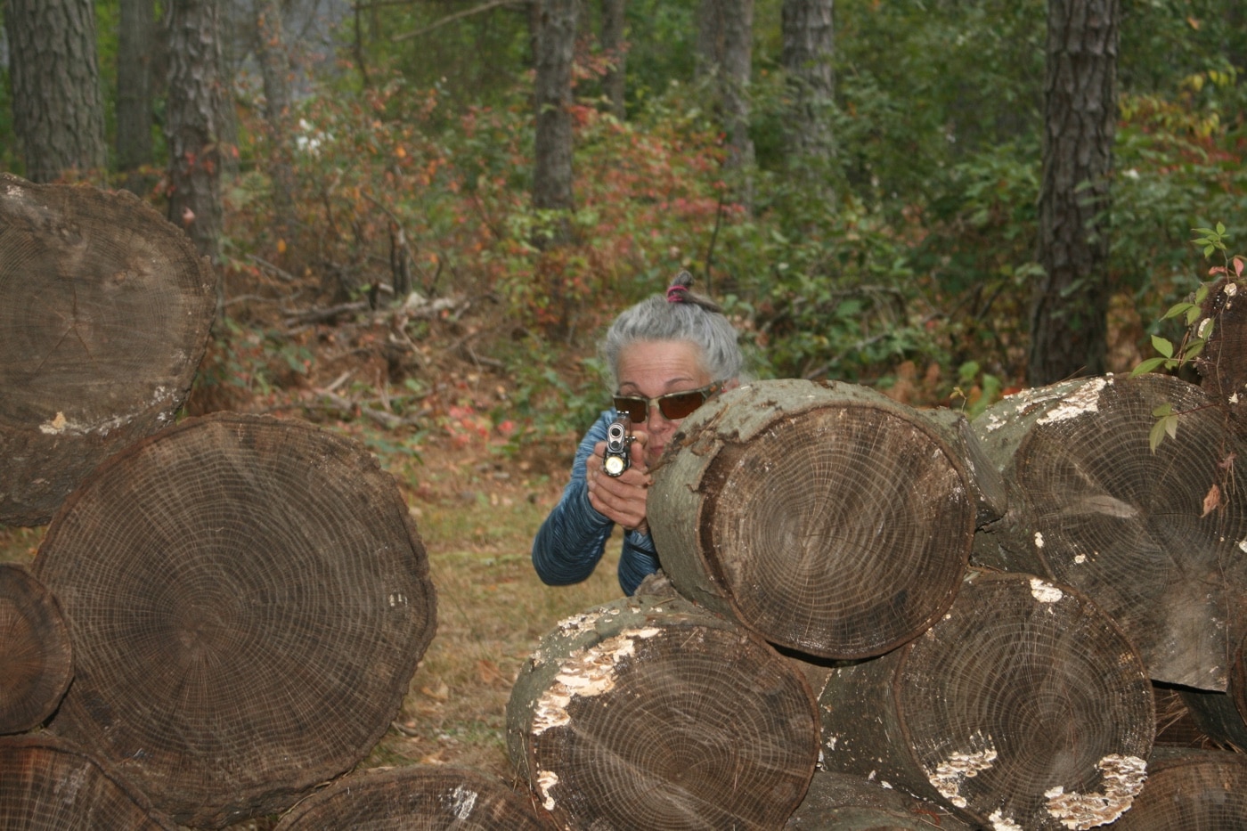 shooting kneeling using cover