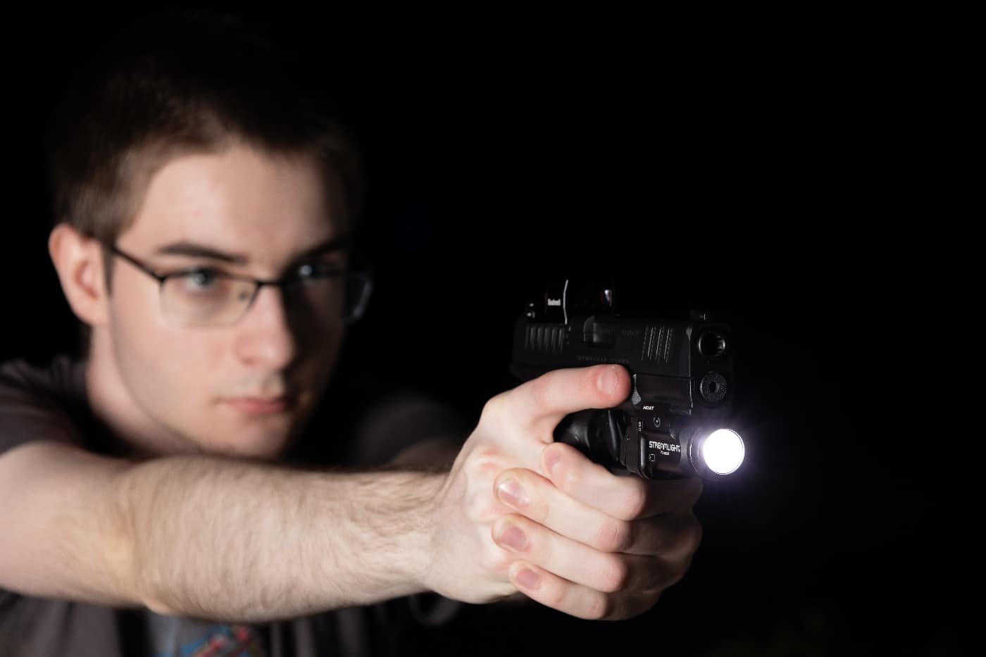 testing the Streamlight TLR-7 X Sub on Springfield Armory Hellcat Pro