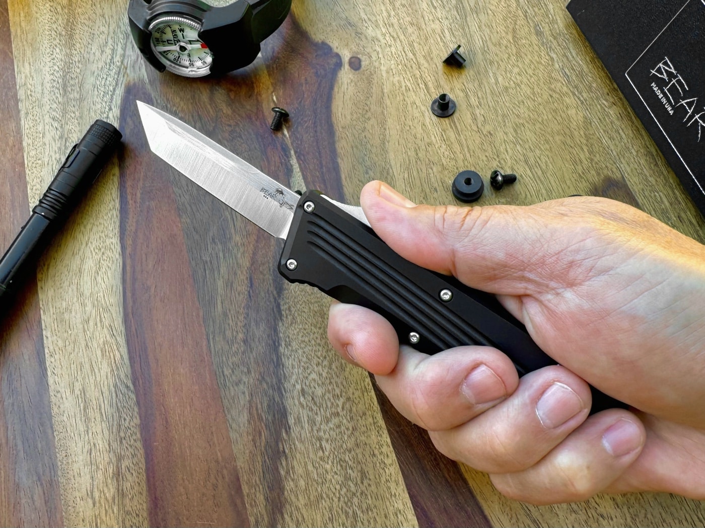 Bear and Son Double Clutch IV knife review