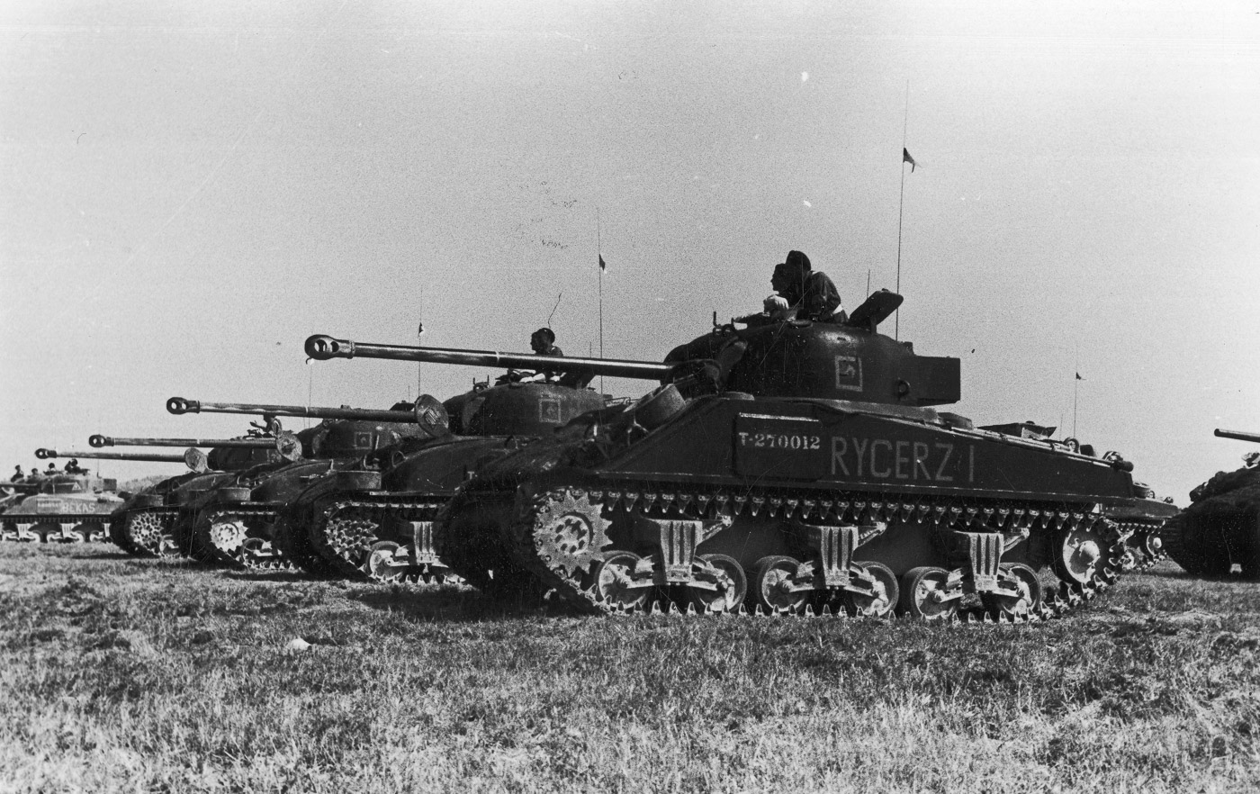 Polish Armed Forces in the West troops in Sherman Firefly tanks