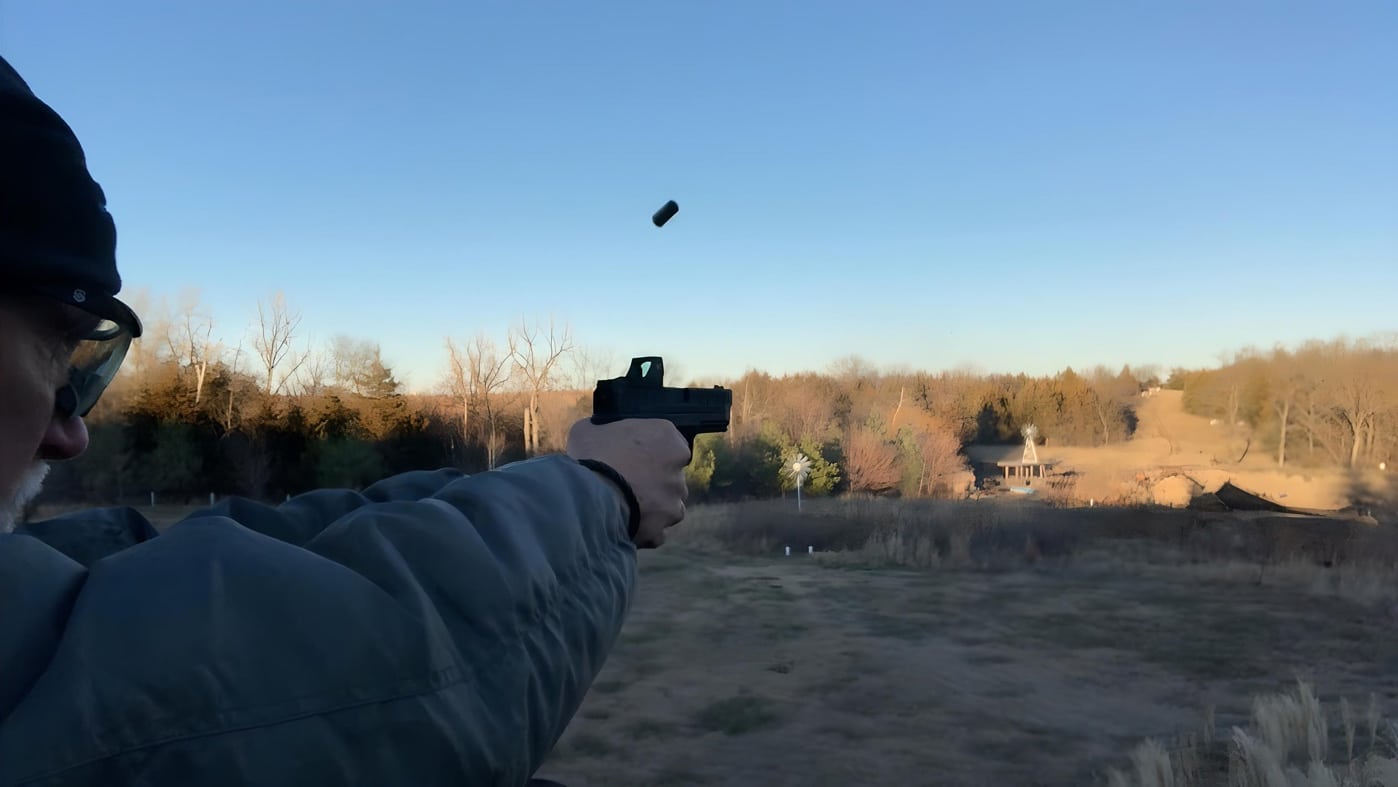 long range shooting with 9x19mm Parabellum Springfield Armory Inc XD Mod 3 semi-automatic pistol