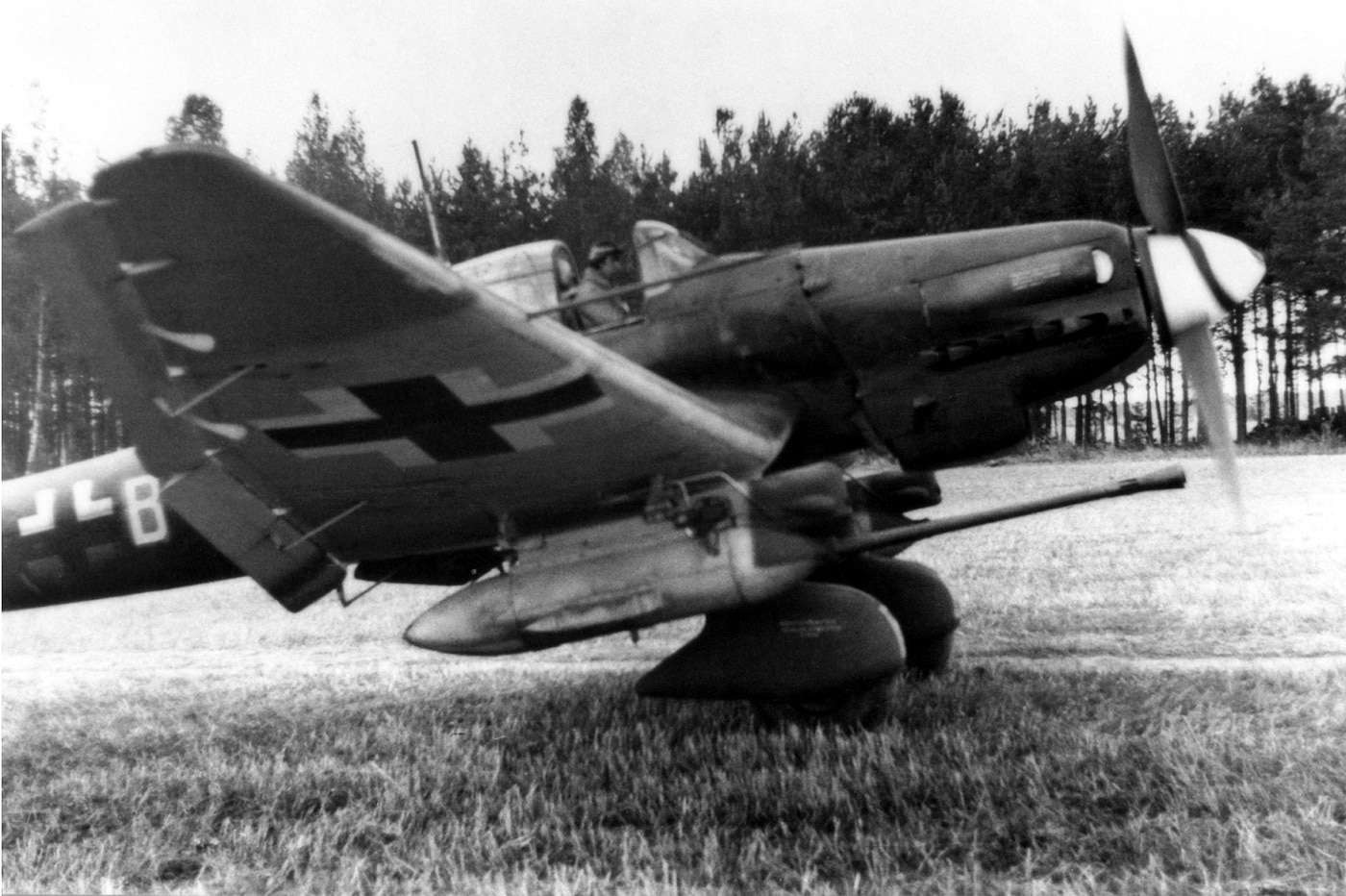 Ju 87G-2 tank buster with 37cm guns