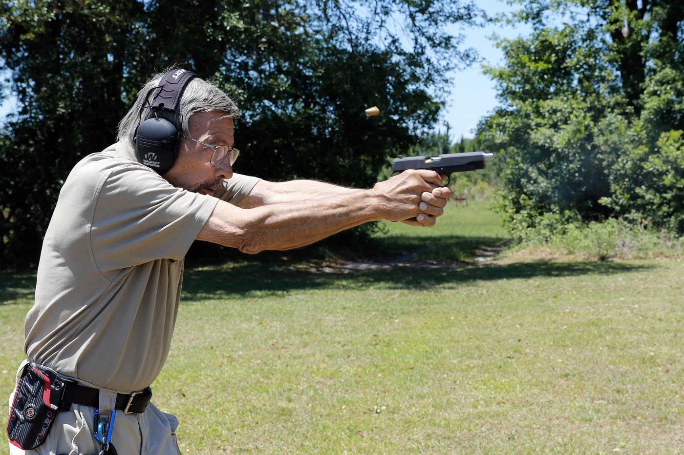 Massad Ayoob demonstrates the Tactical Turtle